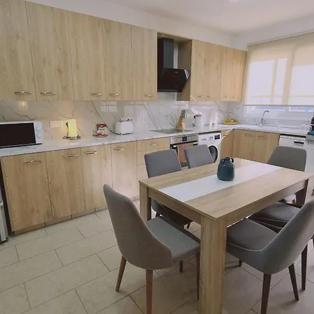 Apartment Mermaid's Cove Limassol